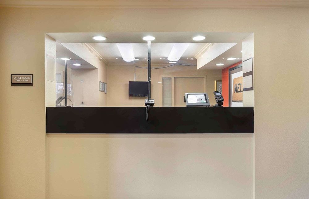 Extended Stay America Suites Norwalk Stamford 2