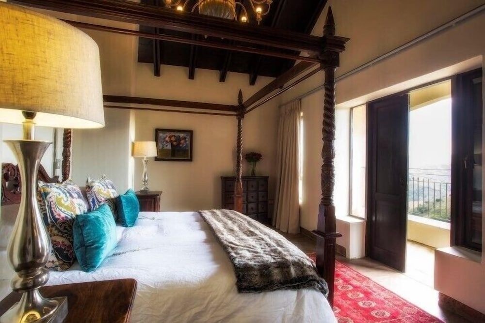 Mount High Luxury Country Lodge 2