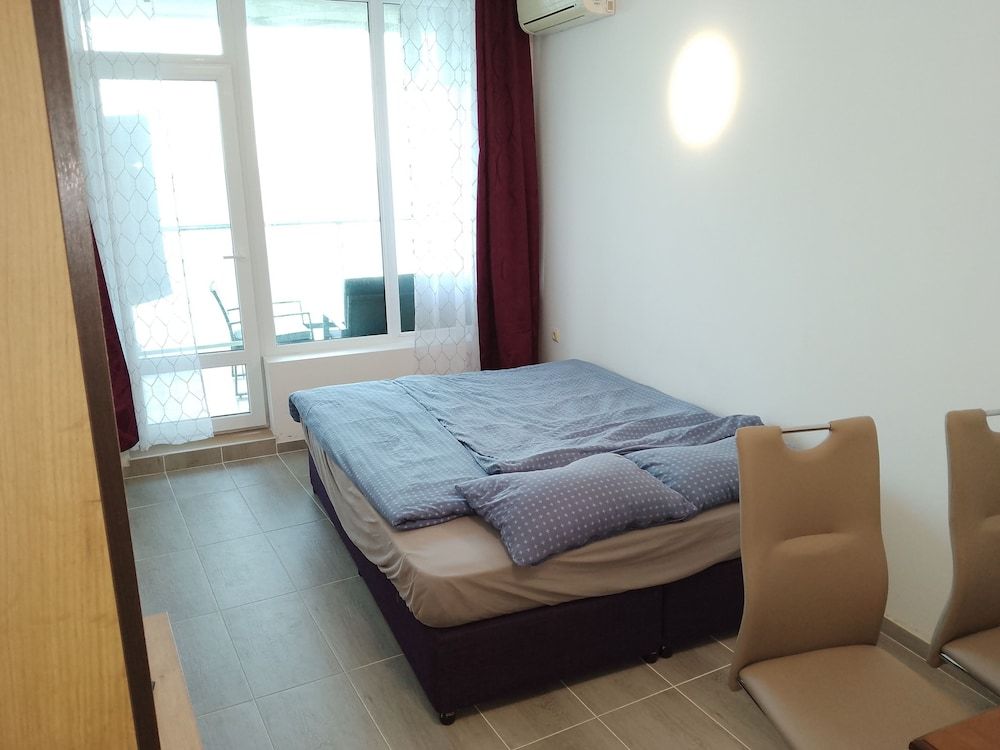 Silver Beach B16 Apartment 2