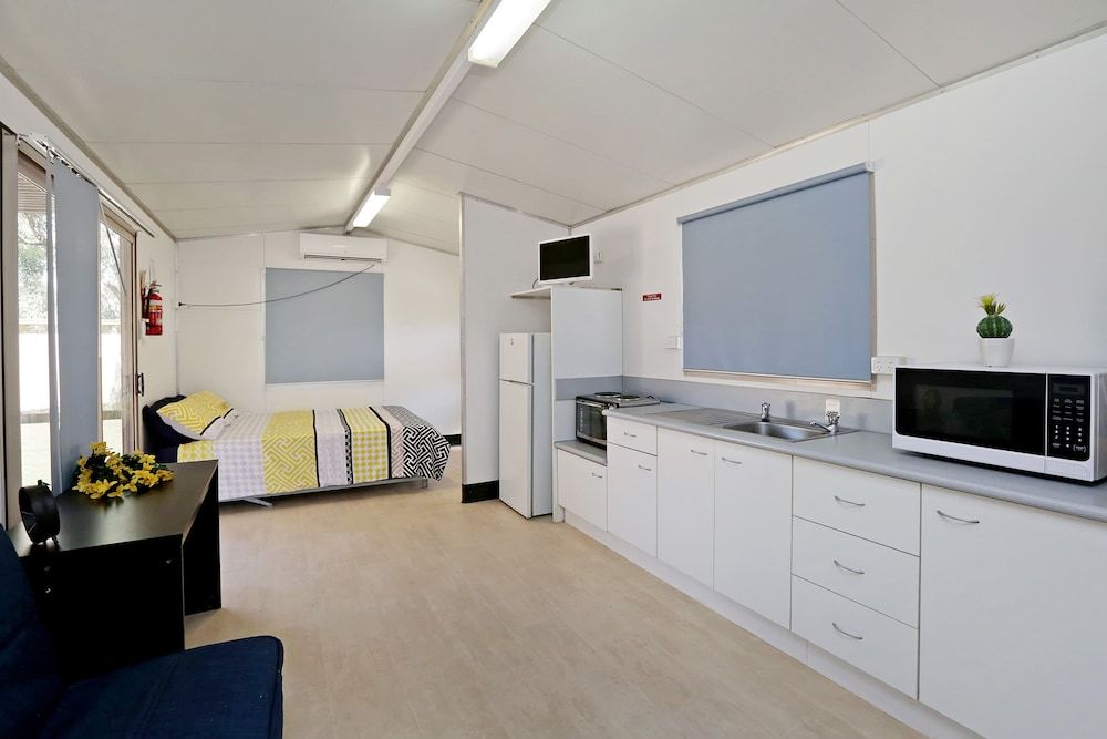 Aaok Moondarra Accommodation Village 3