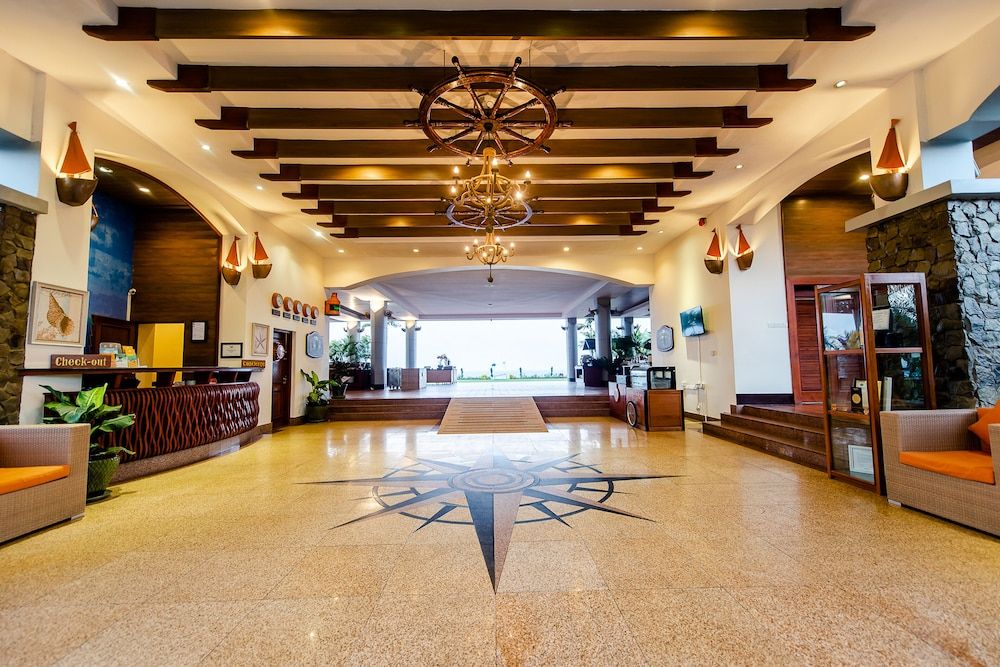 Ngwe Saung Yacht Club & Resort 2