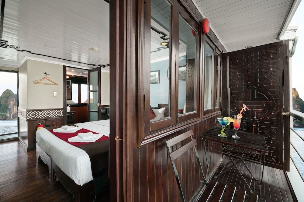 Halong Carina Cruise 3