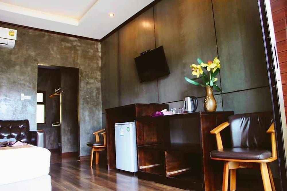 Blue Mountain Phangnga Resort 3