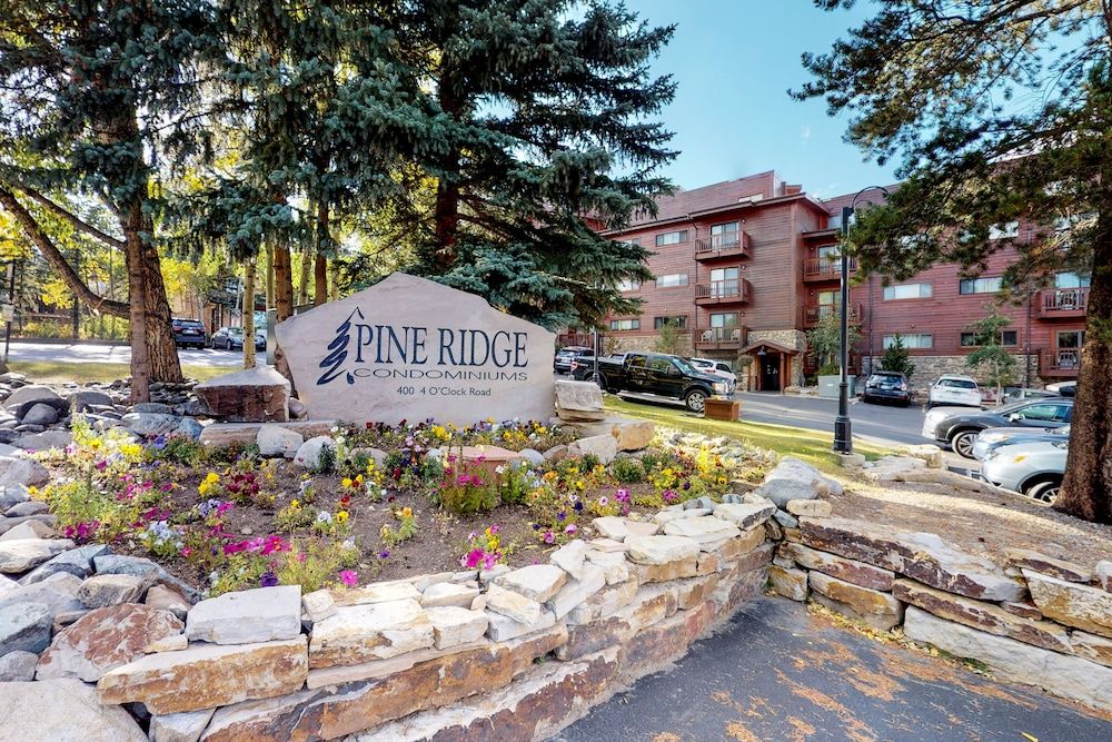 Pine Ridge Condominiums -1 estrelas em Breckenridge