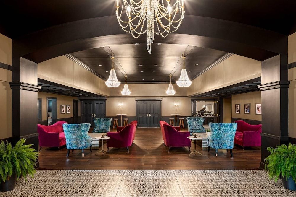 The Highlander Hotel Iowa City, an Ascend Collection Hotel 2