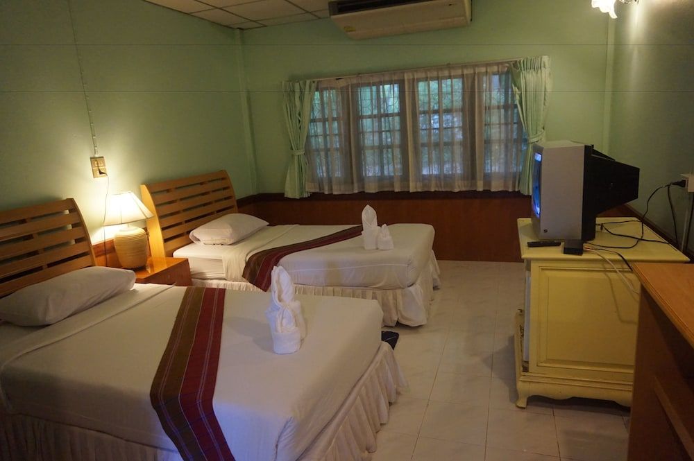 C & C Resort Nangrong 3