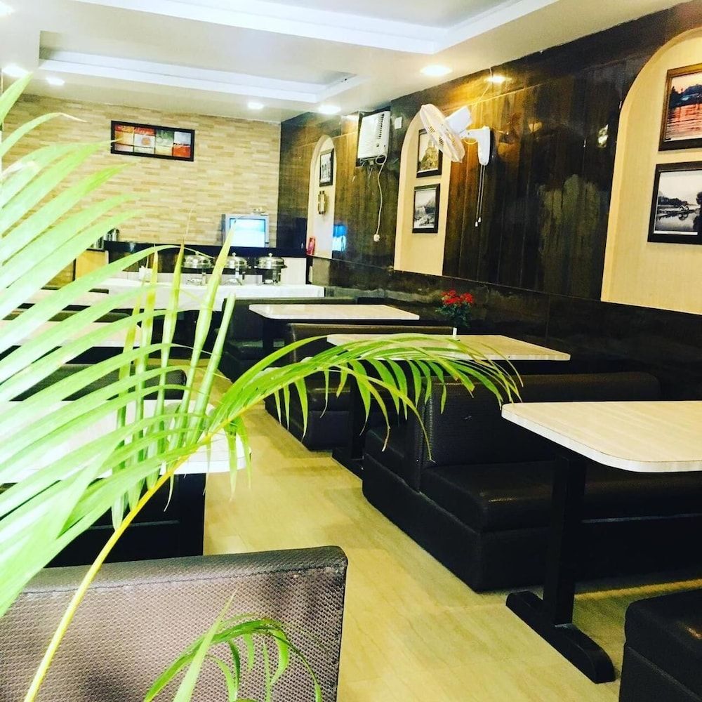 Hotel Maharaja Inn 2