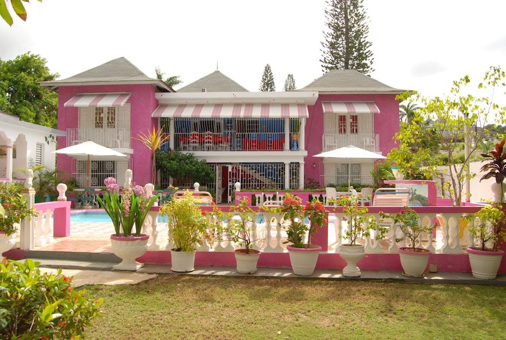 PinkHibiscus Guest House -1 étoiles à Montego Bay
