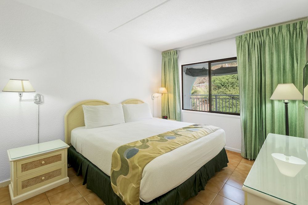 Belair Beach Hotel 3