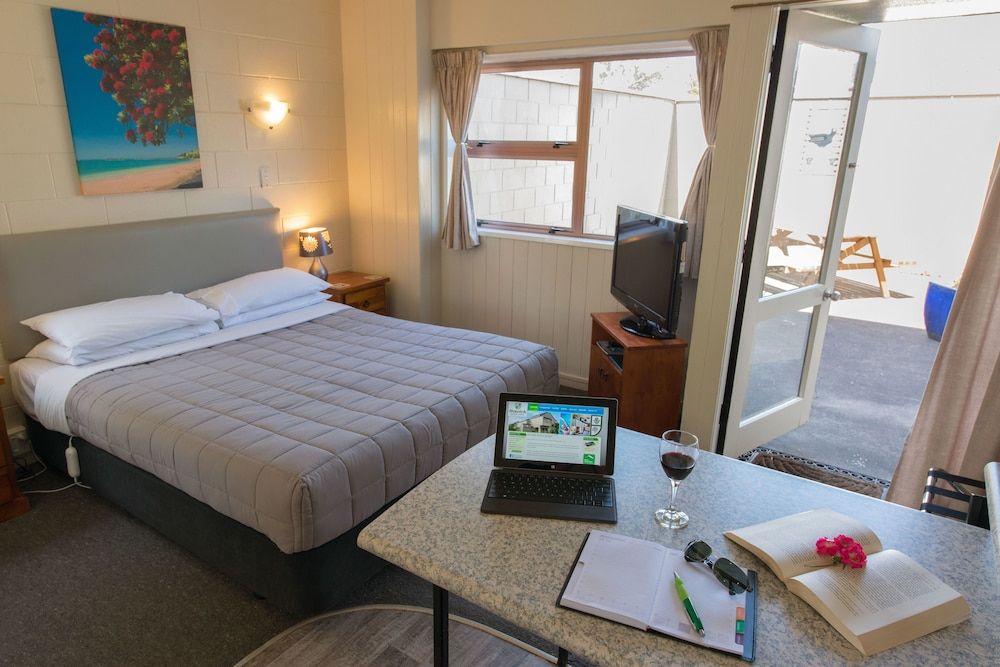 Howick Motor Lodge 2