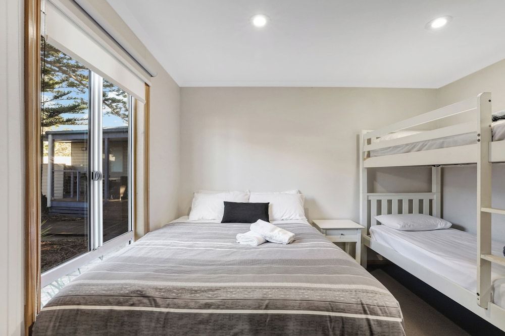 Kendalls on the Beach Holiday Park 3