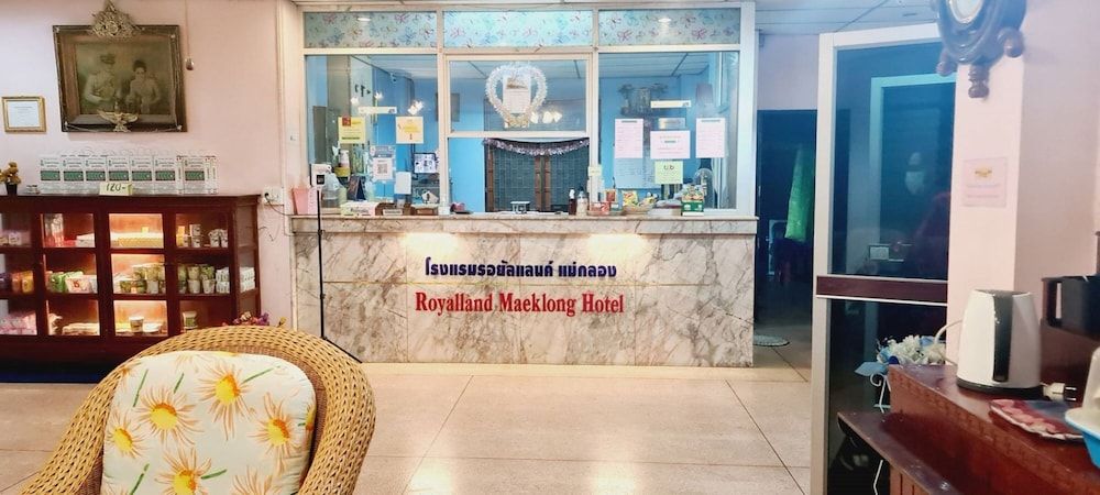 Royal Land Mae Klong Hotel 3