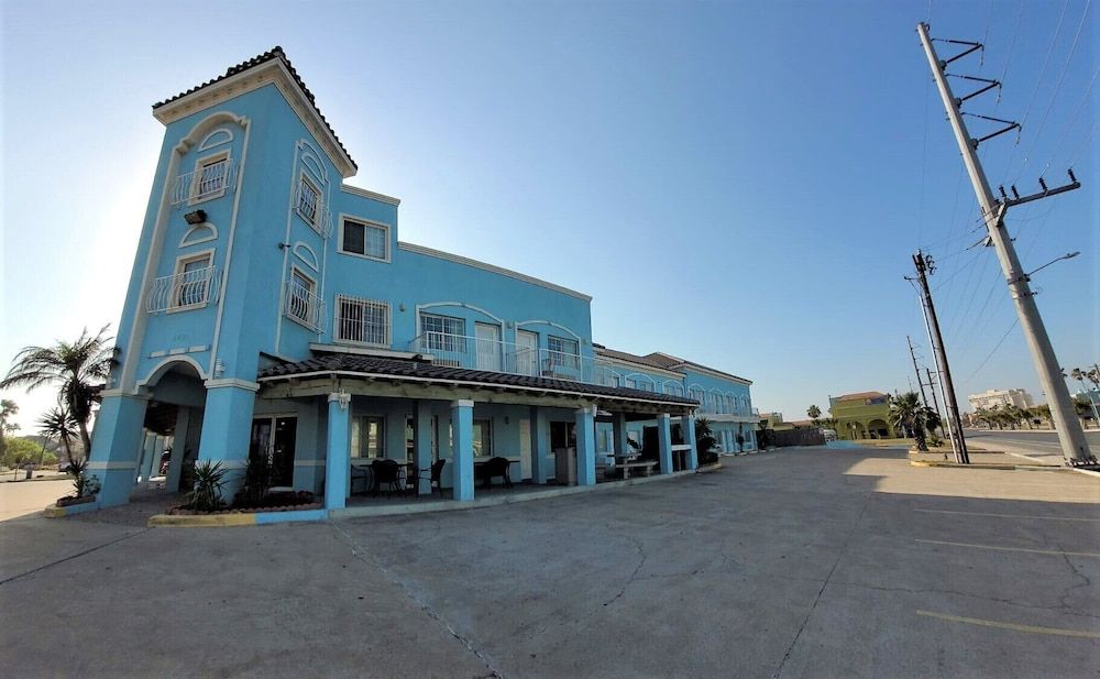 Casa Bella Hotel and Suites 2