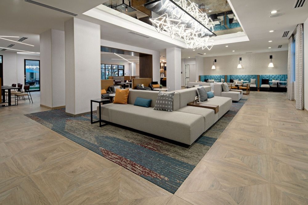 Residence Inn by Marriott Valencia 2