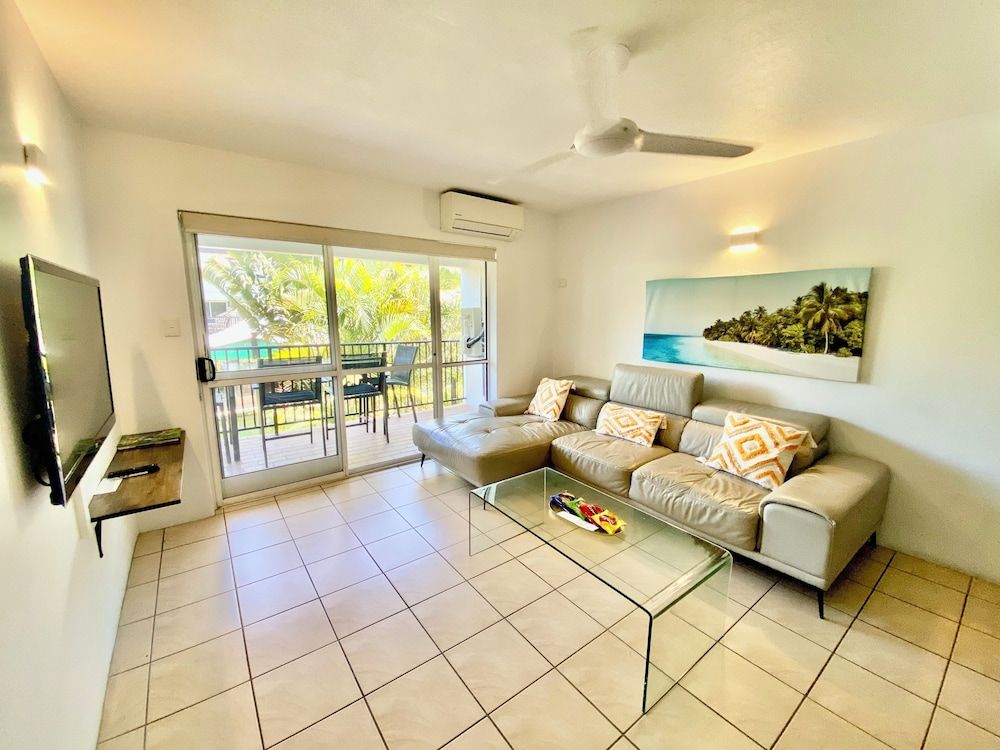 Reef Gateway Apartments 1