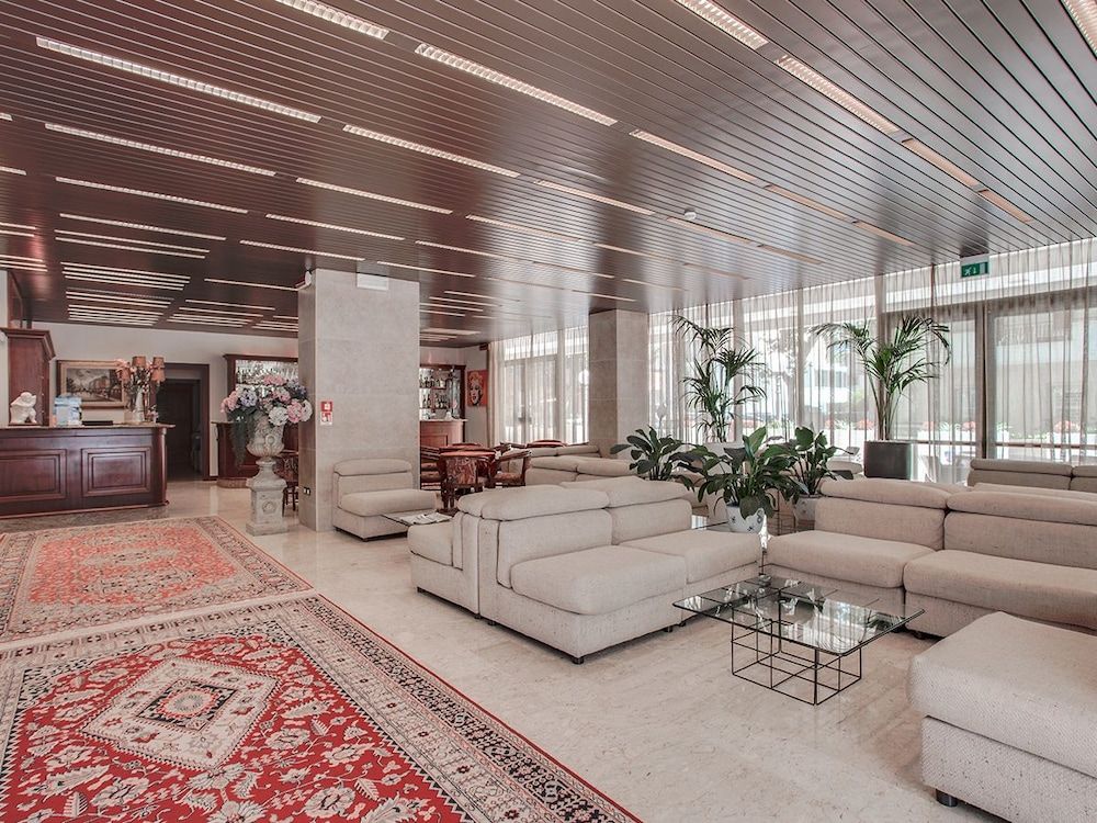 Hotel Ambasciatori 2