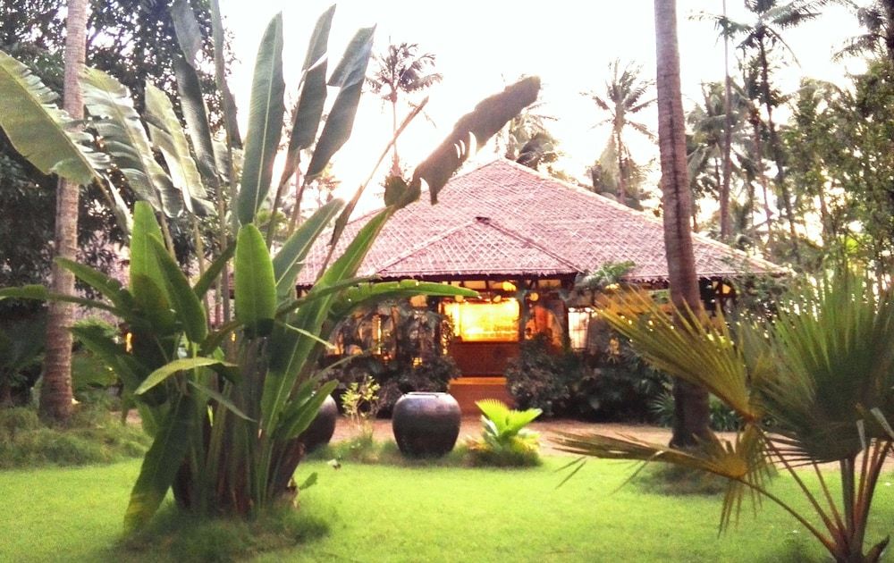 The Emerald Sea Resort 2