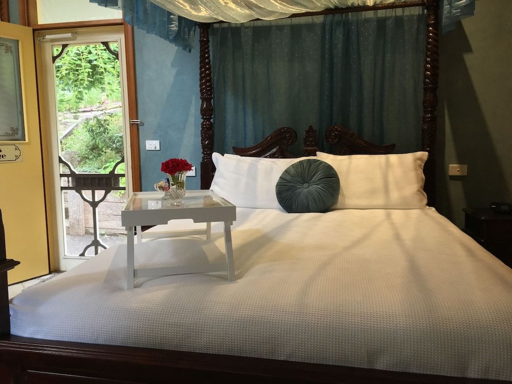 Charnwood Cottages 2