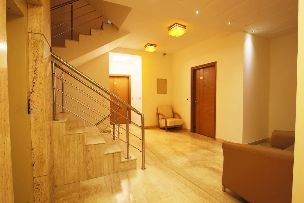 FabHotel GRD DLF Square 2