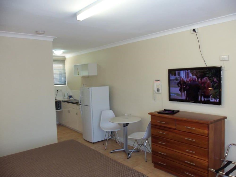 Emu Point Motel & Apartments 2