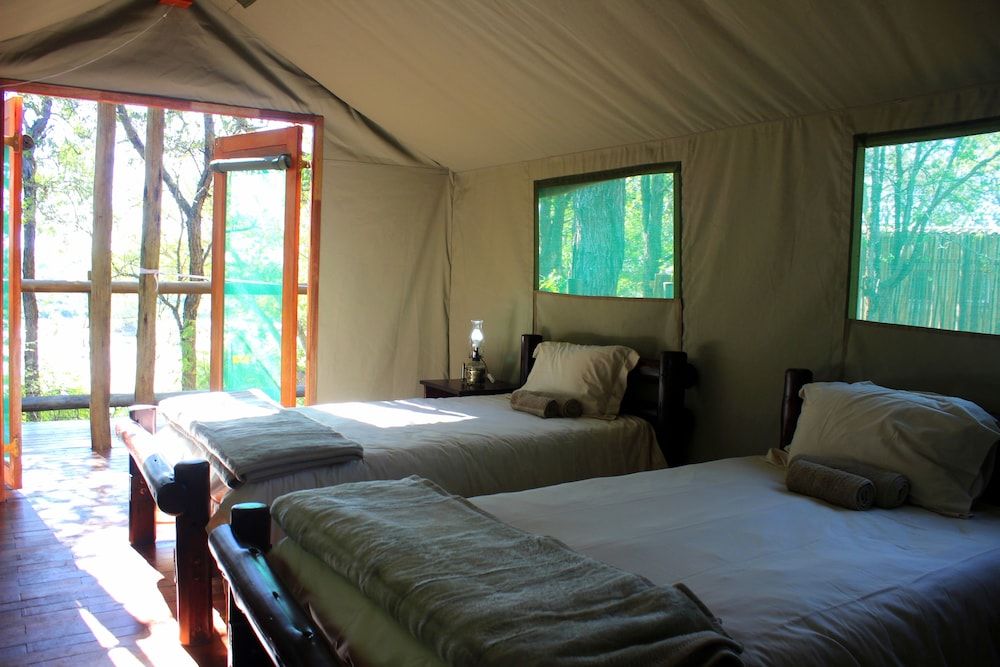 Mtomeni Safari Camp 3