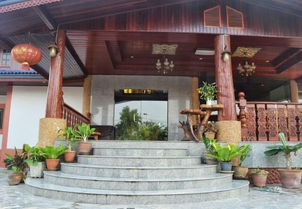 Suandarbporn Resort Mae Sot 3