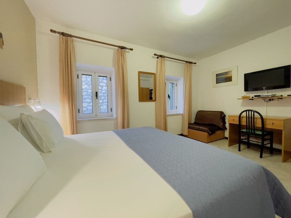 Rooms & Apartments Villa Town Gate 2