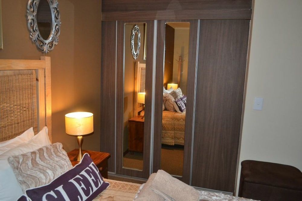 Ikhanda Guesthouse 3