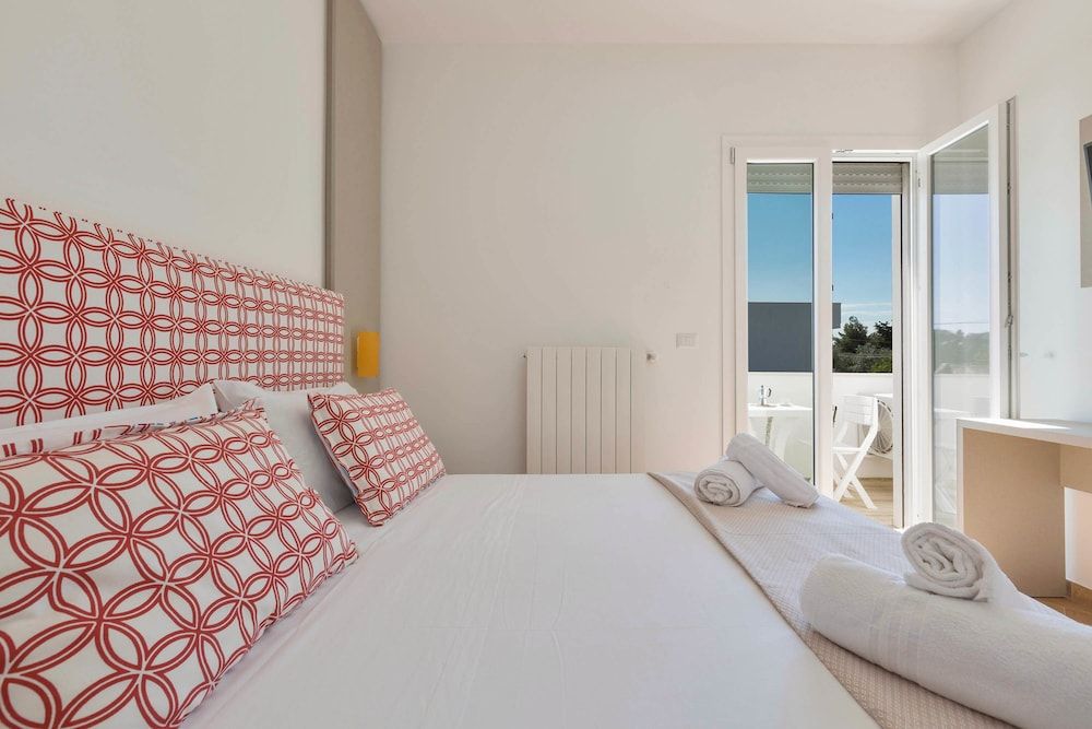 Absolute Suite Apartments 2