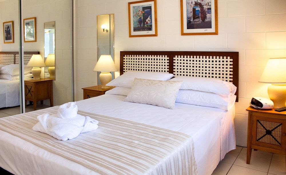 Clifton Sands Holiday Apartments 2