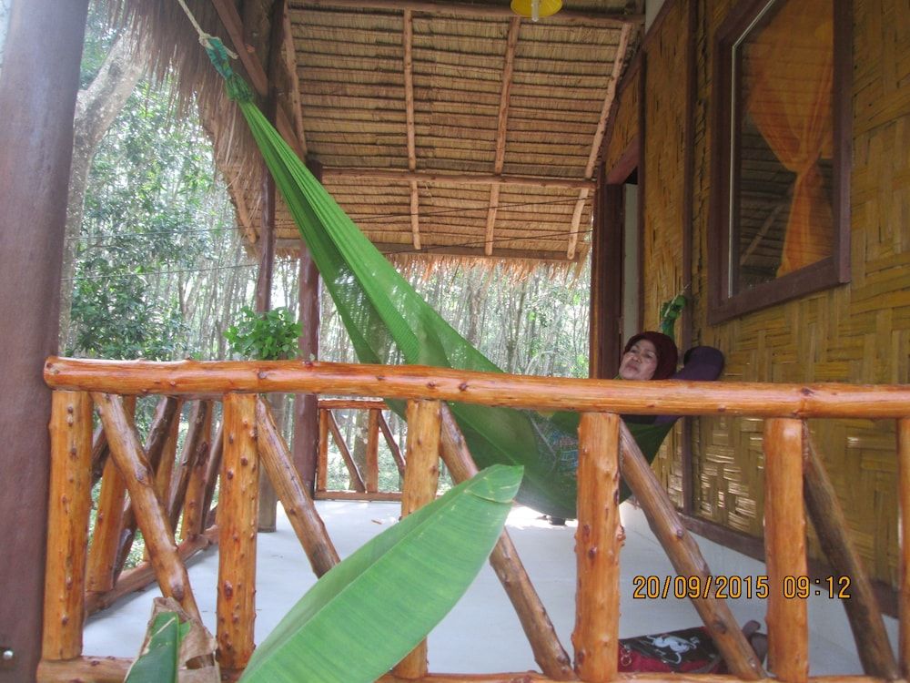 Lanta Maikeaw Bungalow 3