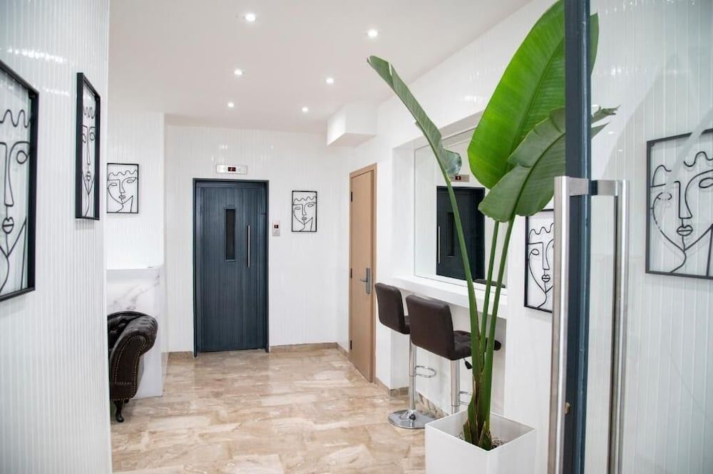 Celia Residence 3