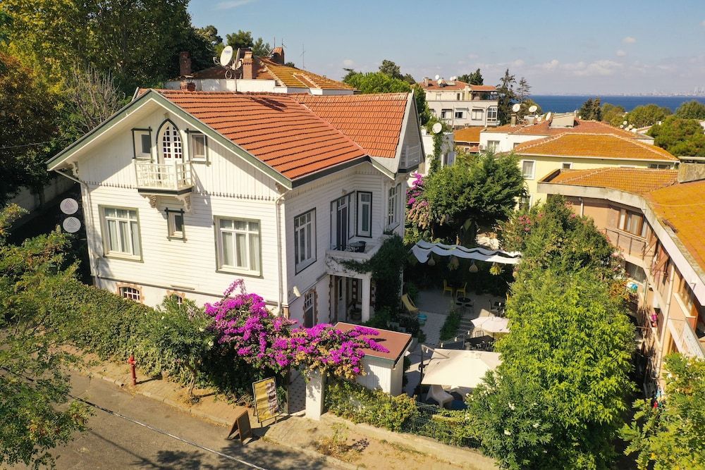Serguzest Otel -1 estrelas em Istambul