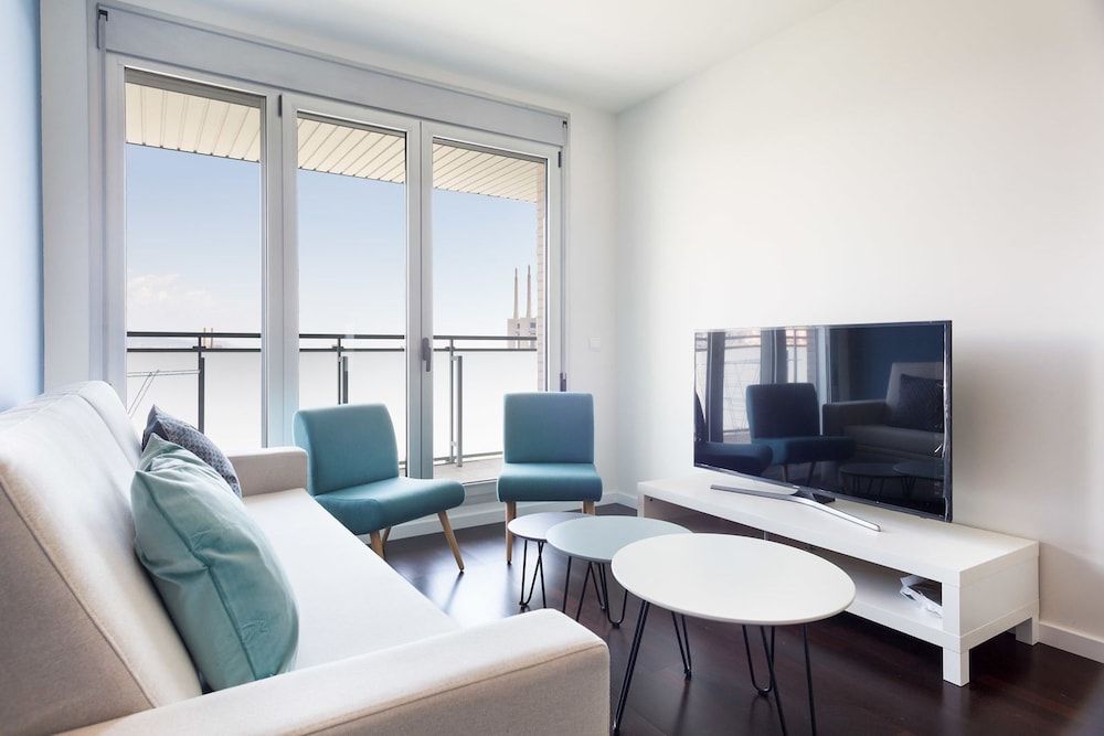 Olala Port Forum Apartments 1