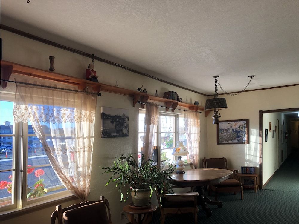 Florence Lighthouse Inn 2