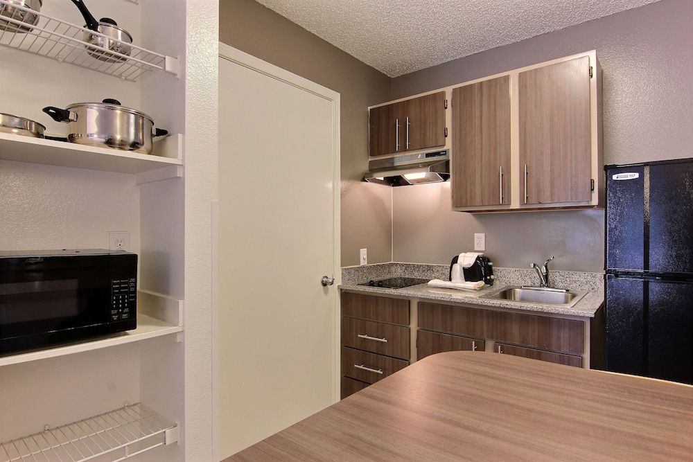 Studio 6 Austin, TX - Midtown 3