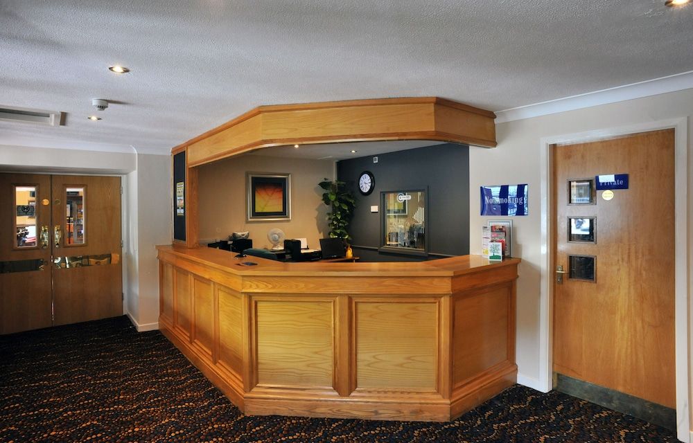 Weathervane Hotel by Greene King Inns 3