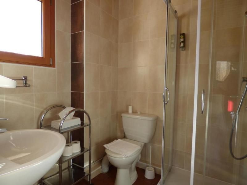 Logis Hotel La Cremaillere St Bonnet 3