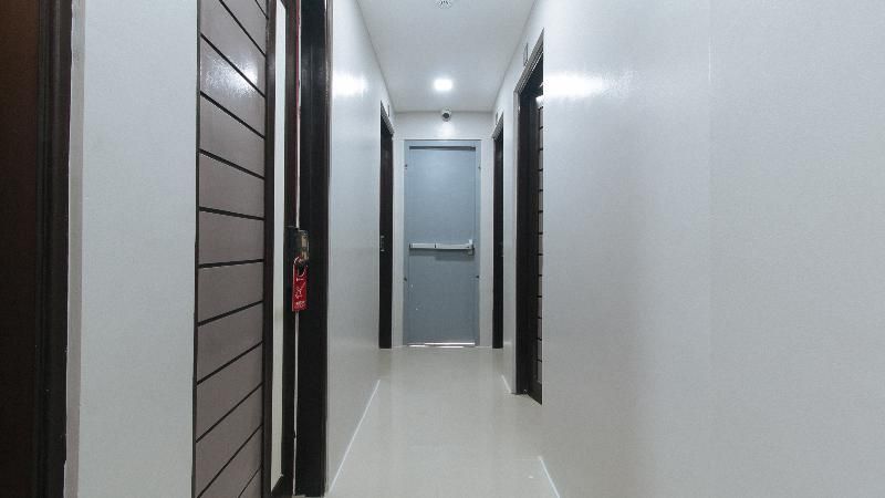 Reddoorz @ El Grande Inn Santa Cruz Manila 2