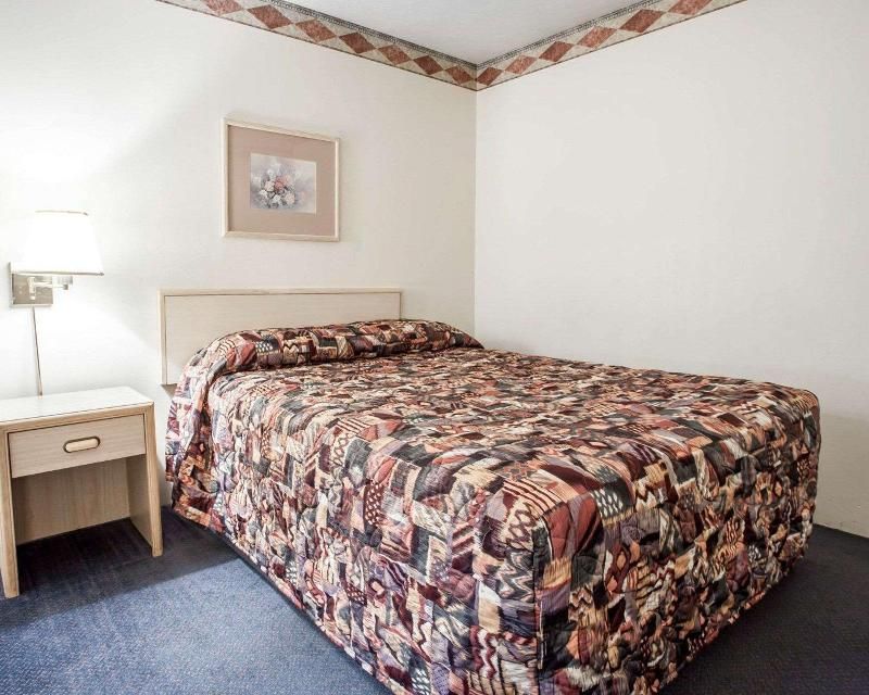 Rodeway Inn & Suites Spokane Valley 3