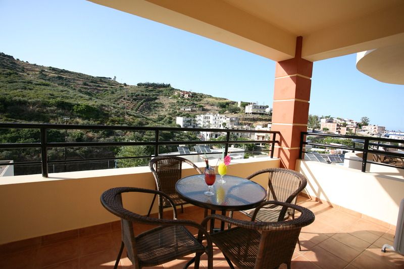 Elpis Studios & Apartments 3