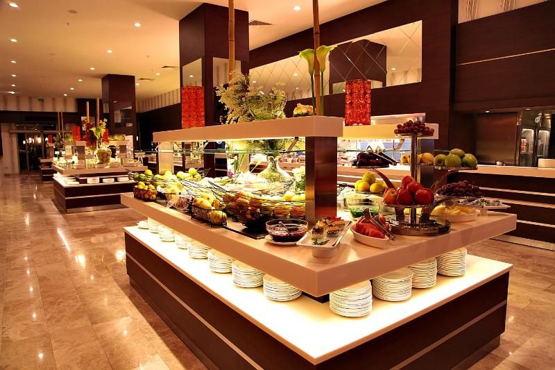 Cratos Premium Hotel Casino & SPA 3
