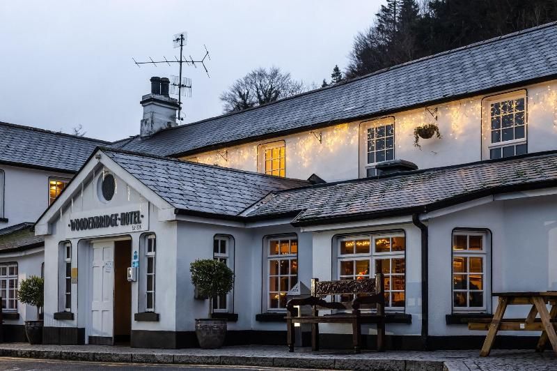 Woodenbridge Hotel and Lodge 3