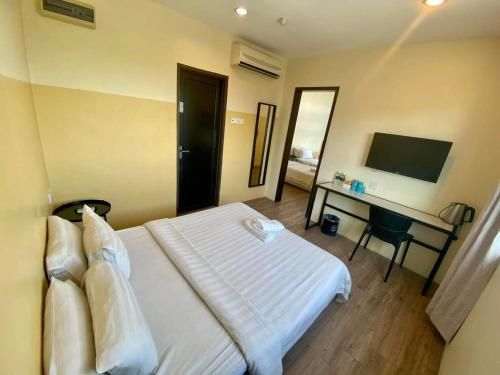 Chariton Hotel Butterworth 3