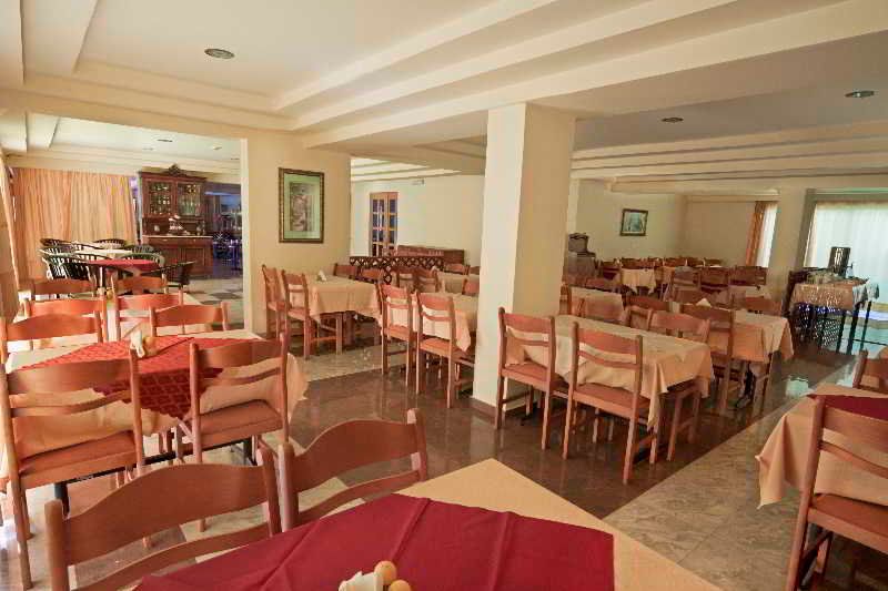 Kassandra  Family Aparthotel and SPA 2