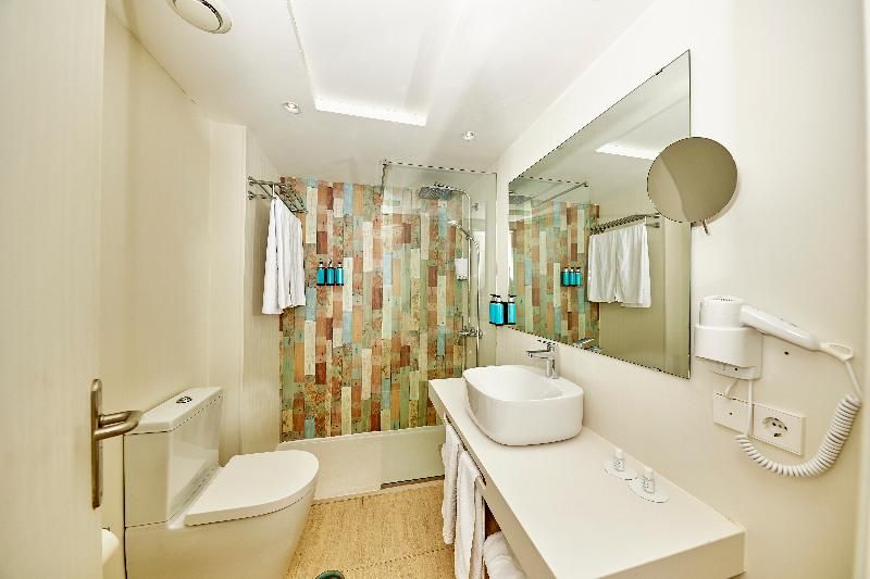 Leonardo Royal & Suites hotel Ibiza Santa Eulalia 1