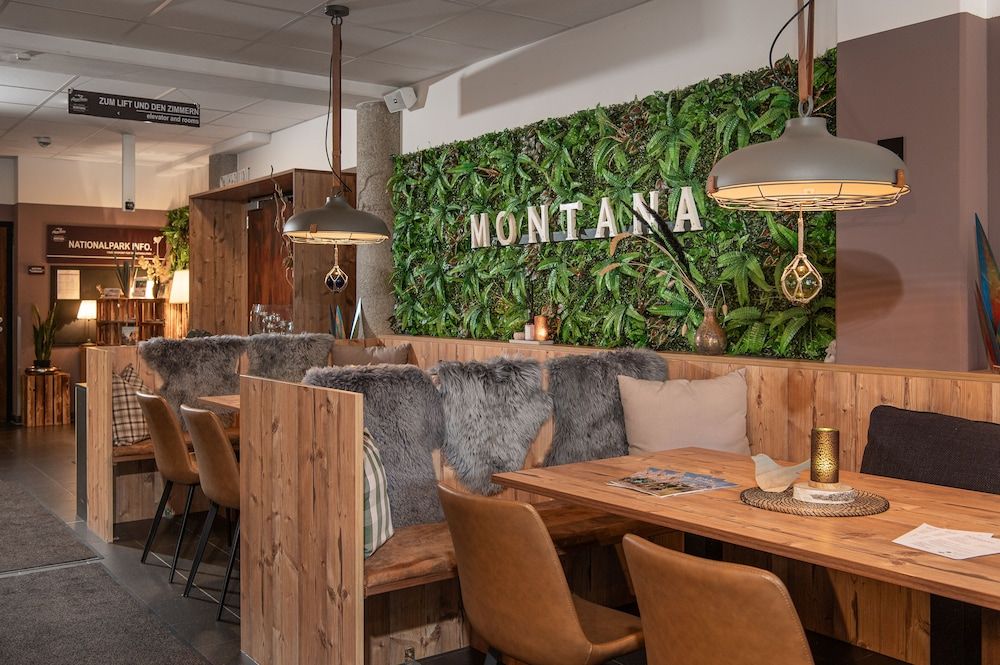 AlpenParks Hotel Montana Matrei 2