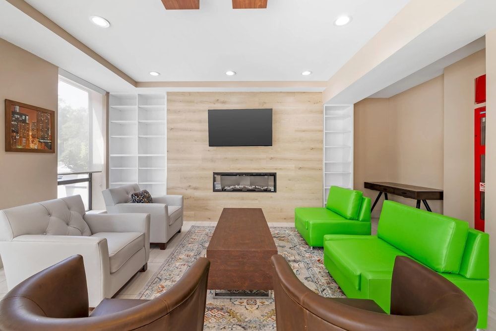 Country Inn & Suites by Radisson, Staten Island 3