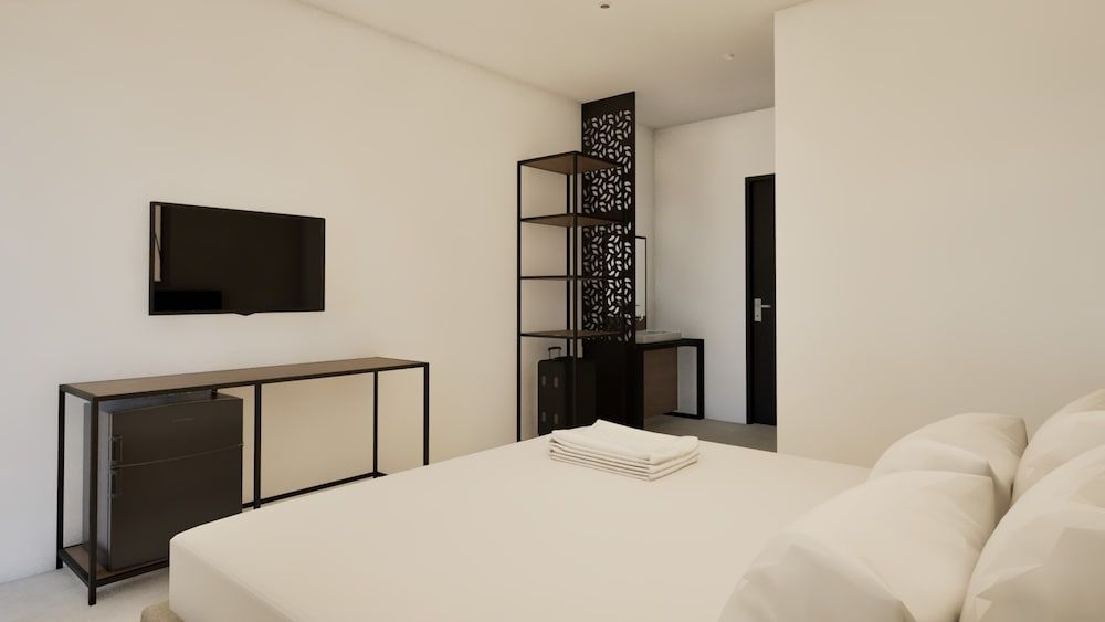 Aiora Aqua Resort 2