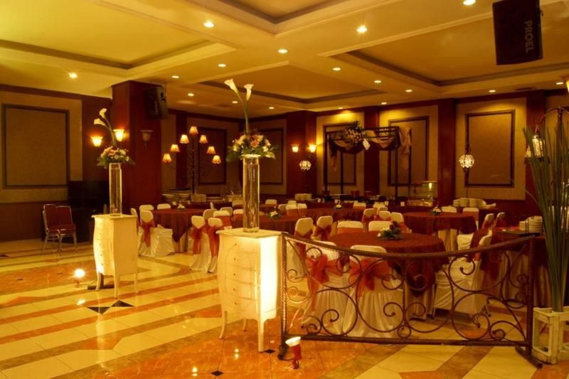 Karlita Hotel Tegal 3 estrellas en Tegal